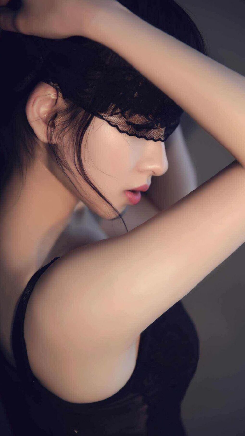 奥格斯堡队员展现出坚韧不拔的精神，以优异表现获得胜利，奥格斯堡战役